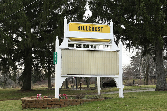 Hillcrest Apartments in Wellington, OH - Building Photo - Building Photo