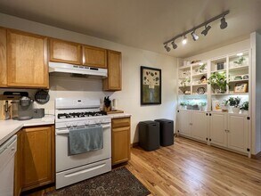 1401 Bradley Dr in Boulder, CO - Building Photo - Building Photo
