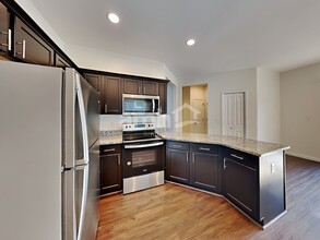 5935 Colorado Ave SE in Lacey, WA - Foto de edificio - Building Photo