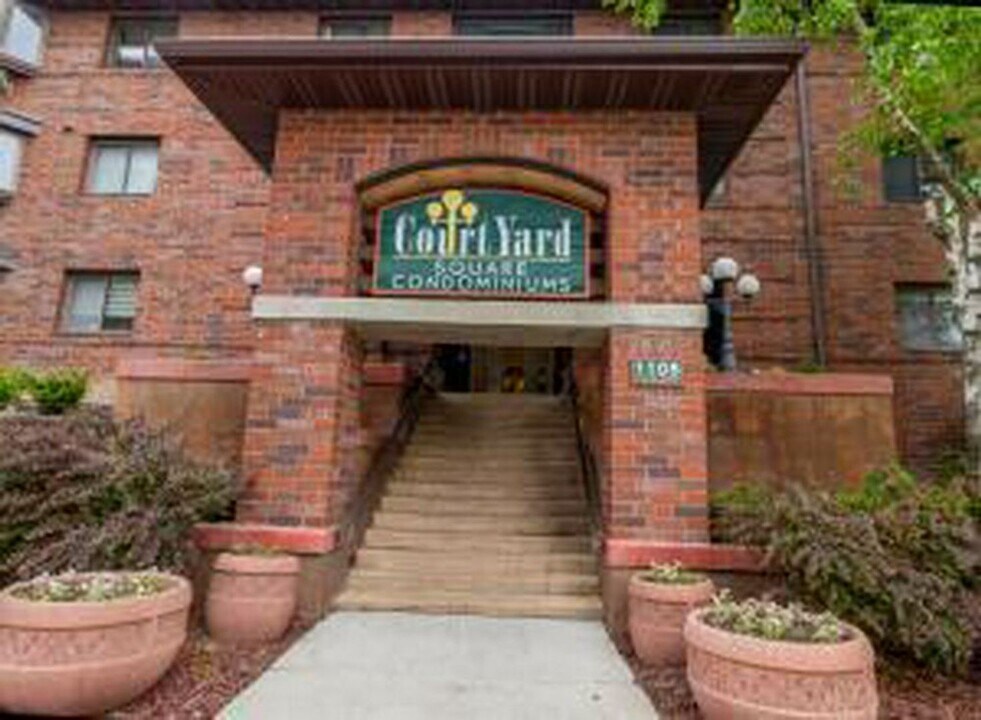 1108 N Milwaukee St in Milwaukee, WI - Building Photo