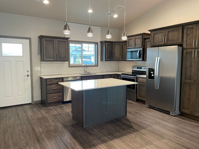 6322-6324 Absaloka Ln in Billings, MT - Building Photo - Building Photo