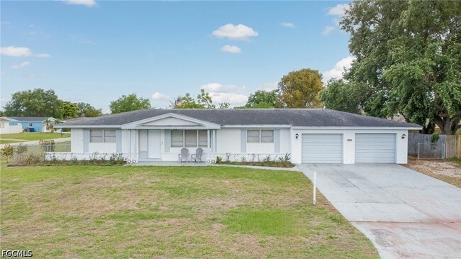 220 Punta Alta Ct