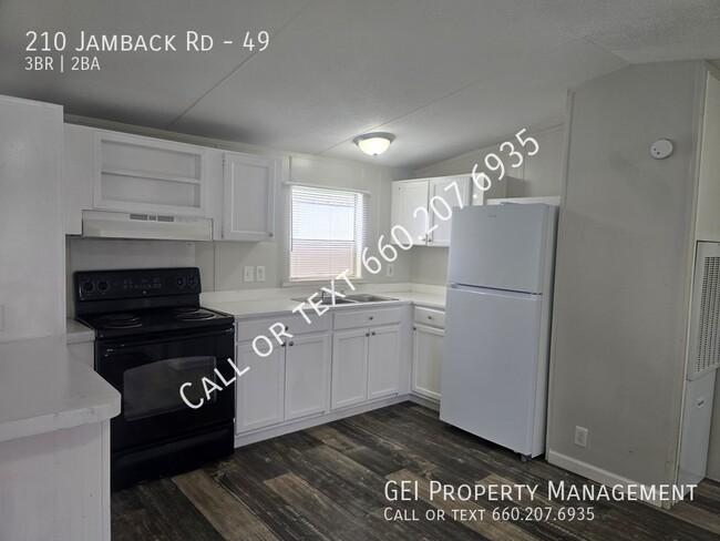 210 Jamback Rd in Anniston, AL - Building Photo - Building Photo