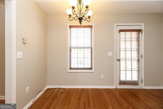 301 Saddlewood Dr in Canton, GA - Building Photo - Building Photo