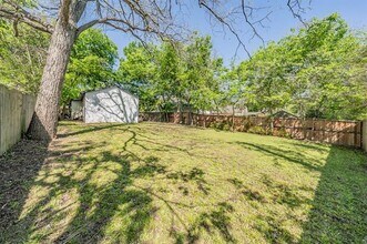 916 S Rosemont Ave in Dallas, TX - Building Photo - Building Photo