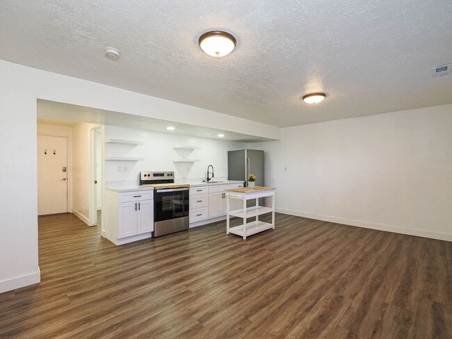 521 S 400 E in American Fork, UT - Building Photo - Building Photo