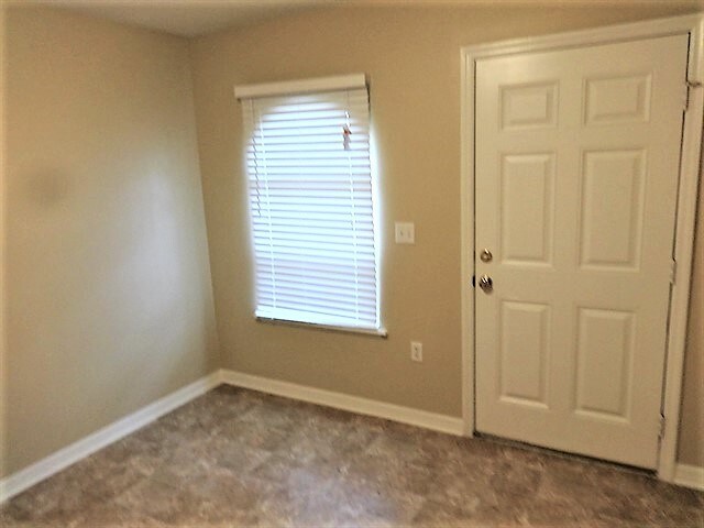 6686 Gentle Oaks Dr E in Jacksonville, FL - Building Photo - Building Photo
