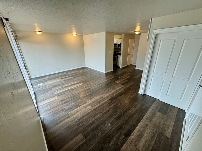 property at 4418 S Rosehaven Ct