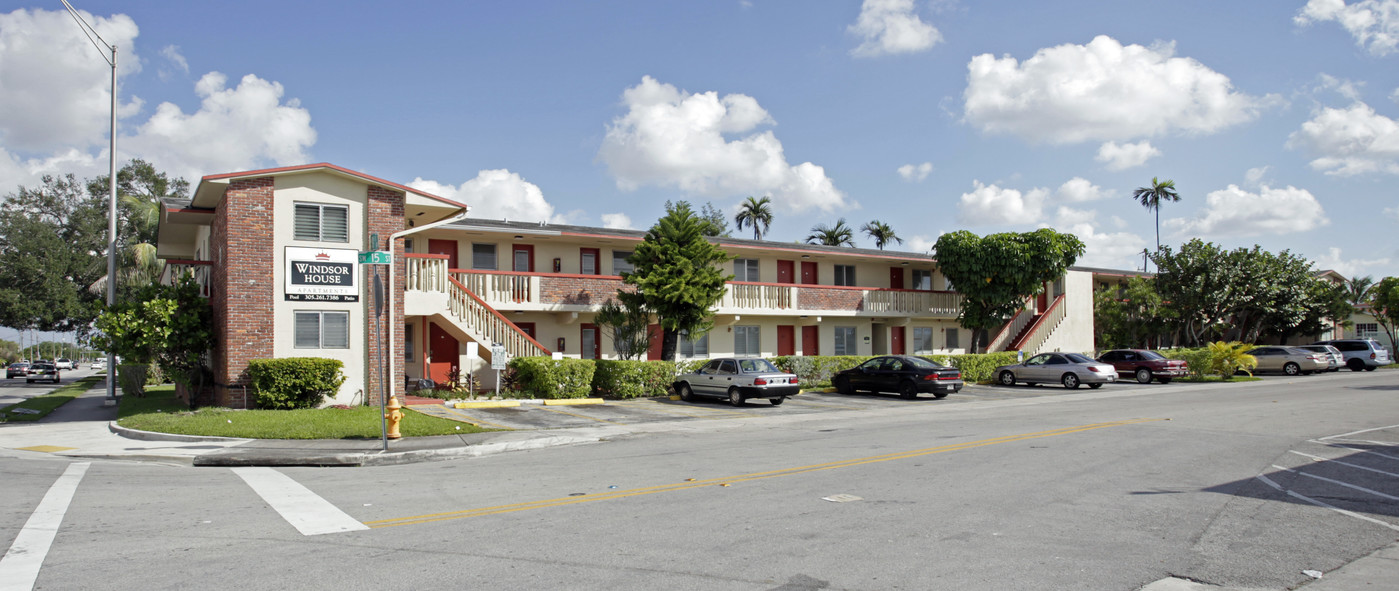 Windsor House Apartments in Miami, FL - Foto de edificio