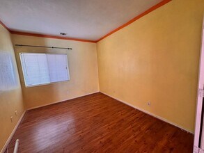 1111 Little Rock Way in Las Vegas, NV - Foto de edificio - Building Photo