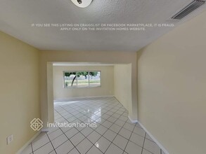 9394 NW 19th Pl in Sunrise, FL - Building Photo - Building Photo