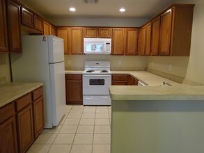 11814 E Galwan Cir in Houston, TX - Building Photo - Building Photo