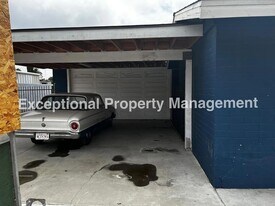 8047 Laurel Ave in Fontana, CA - Building Photo