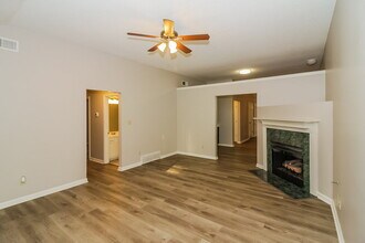 5700 Kayla Dr in Southaven, MS - Building Photo - Building Photo