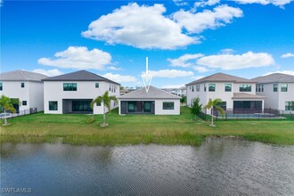 12790 Woodbury Dr in Estero, FL - Building Photo - Building Photo