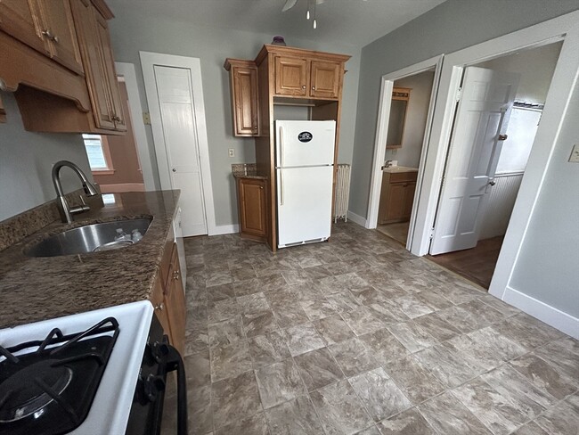 83 Conwell Ave, Unit 2