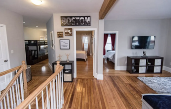 96 Elm St, Unit #1 in Somerville, MA - Building Photo - Building Photo