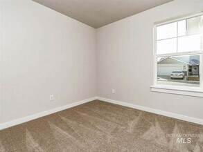 4158 N Ambercreek Ave in Meridian, ID - Building Photo - Building Photo
