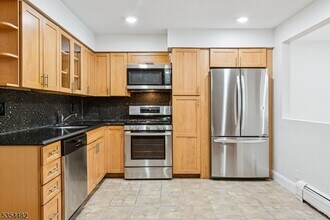 89 Ferry St in Jersey City, NJ - Building Photo - Building Photo