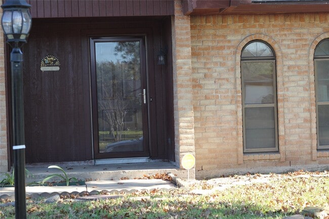 7207 Addicks Clodine Rd