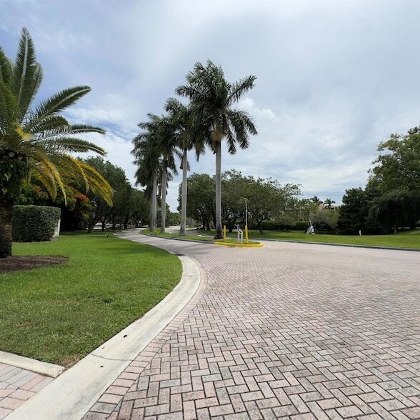 1165 Crystal Way in Delray Beach, FL - Building Photo - Building Photo
