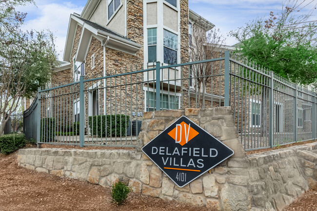 Delafield Villas photo'