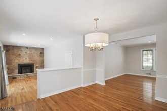 27 Possum Way in New Providence, NJ - Building Photo - Building Photo