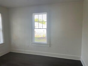 5301 27th Ave S in Gulfport, FL - Building Photo - Building Photo