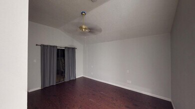 90 S Cobble Hill Cir in Spring, TX - Building Photo - Building Photo