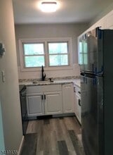 8 Skidmore Trail in Hopatcong, NJ - Building Photo - Building Photo