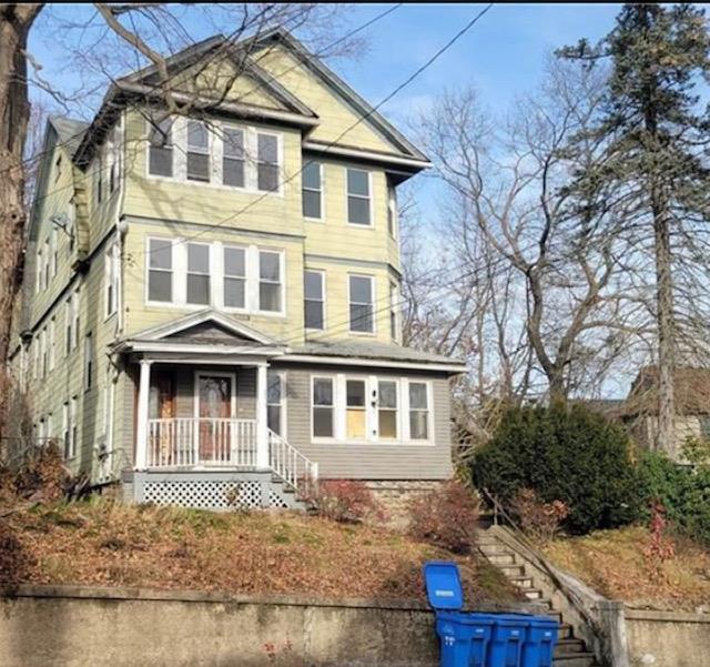 281 poplar St in Waterbury, CT - Foto de edificio