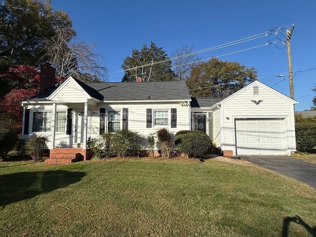 property at 1735 Polo Rd