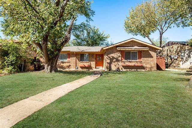 2121 Travis Dr in Carrollton, TX - Building Photo - Building Photo