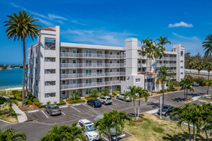 Bahia Vista Apartments