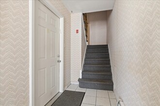 15-25 209th St-Unit -1 in Queens, NY - Building Photo - Building Photo
