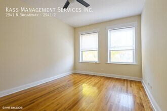 2941 N Broadway in Chicago, IL - Building Photo - Building Photo