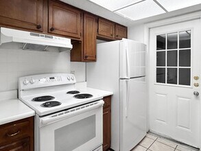 7055 Glenfield Dr in San Antonio, TX - Building Photo - Building Photo