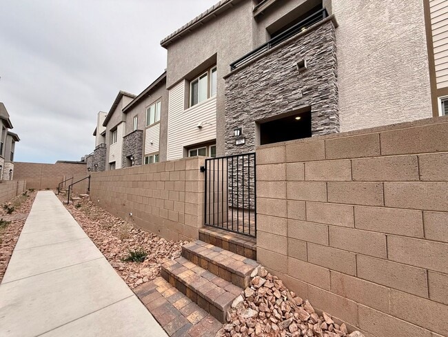 162 Hadley Heights Ct in Henderson, NV - Building Photo - Building Photo