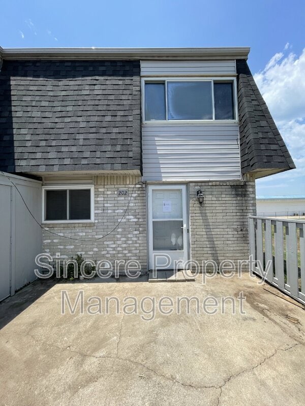 202 Jason Dr in Norman, OK - Building Photo - Building Photo