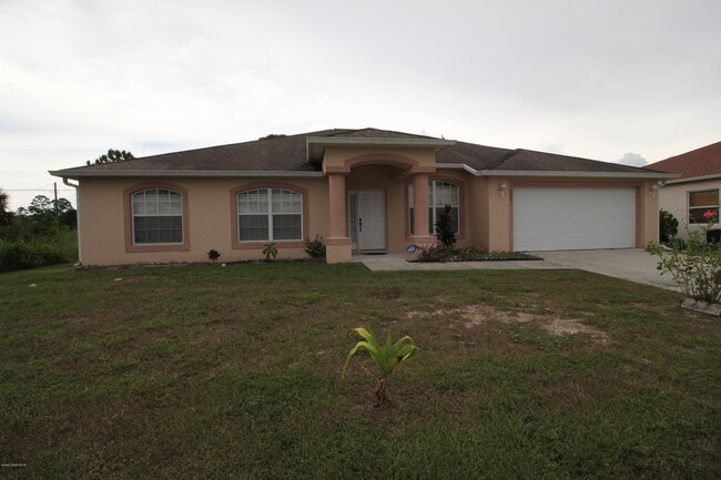 property at 2891 Felda Ave