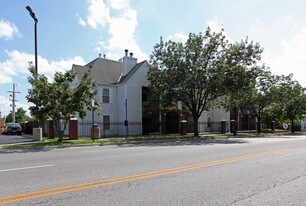 2425 E 12th St in Kansas City, MO - Building Photo