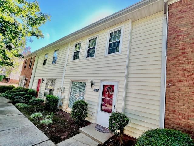107 Old Ferry Way in Roswell, GA - Building Photo