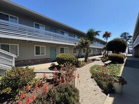 233/235 Carmel Ave in Marina, CA - Building Photo