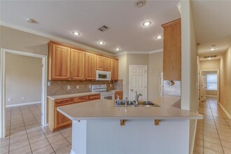 21501 Boggy Ford Rd in Lago Vista, TX - Building Photo - Building Photo