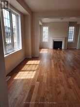 31 Sara Dr in Thorold, ON - Building Photo - Building Photo