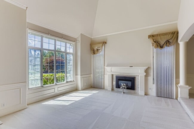 26958 SE 22nd Way in Sammamish, WA - Building Photo - Building Photo