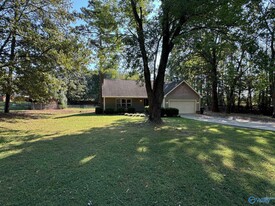 103 Muscadine Ln