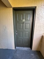 9999 Summerbreeze Dr in Sunrise, FL - Building Photo