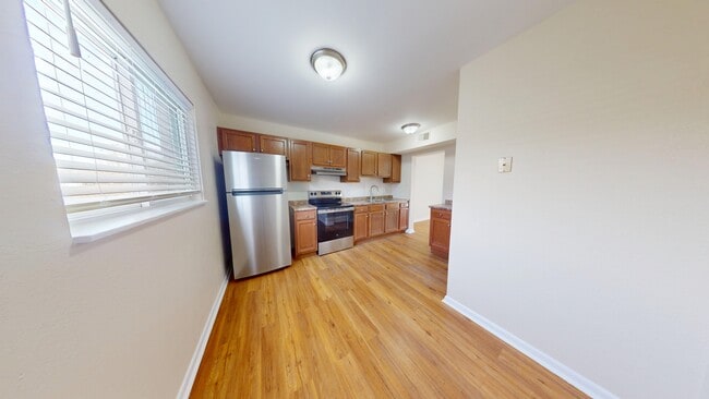 1322 Luzzo Ct in Pittsburgh, PA - Foto de edificio - Building Photo