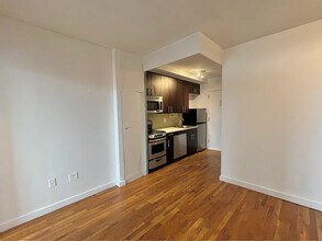 184 Noll St in Brooklyn, NY - Building Photo - Building Photo